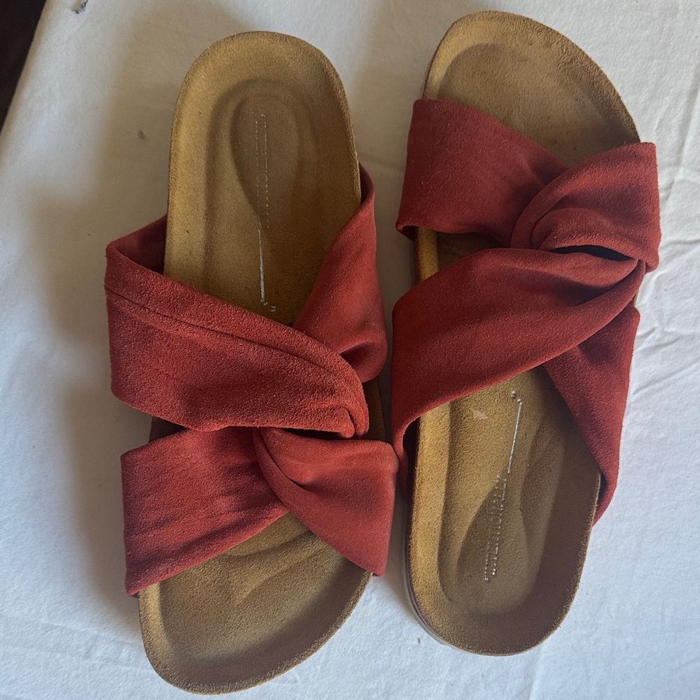 Suede sandals Intentionally Blank brand excellent barely worn cork bottom, cushy